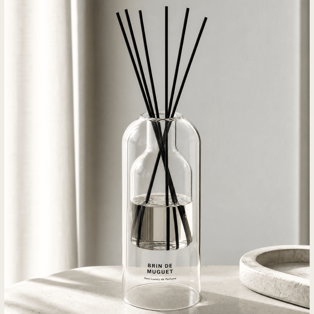 duftpinde i stor diffuser | Stor luksus duftdiffuser med sorte duftpinde i elegant glasdesign